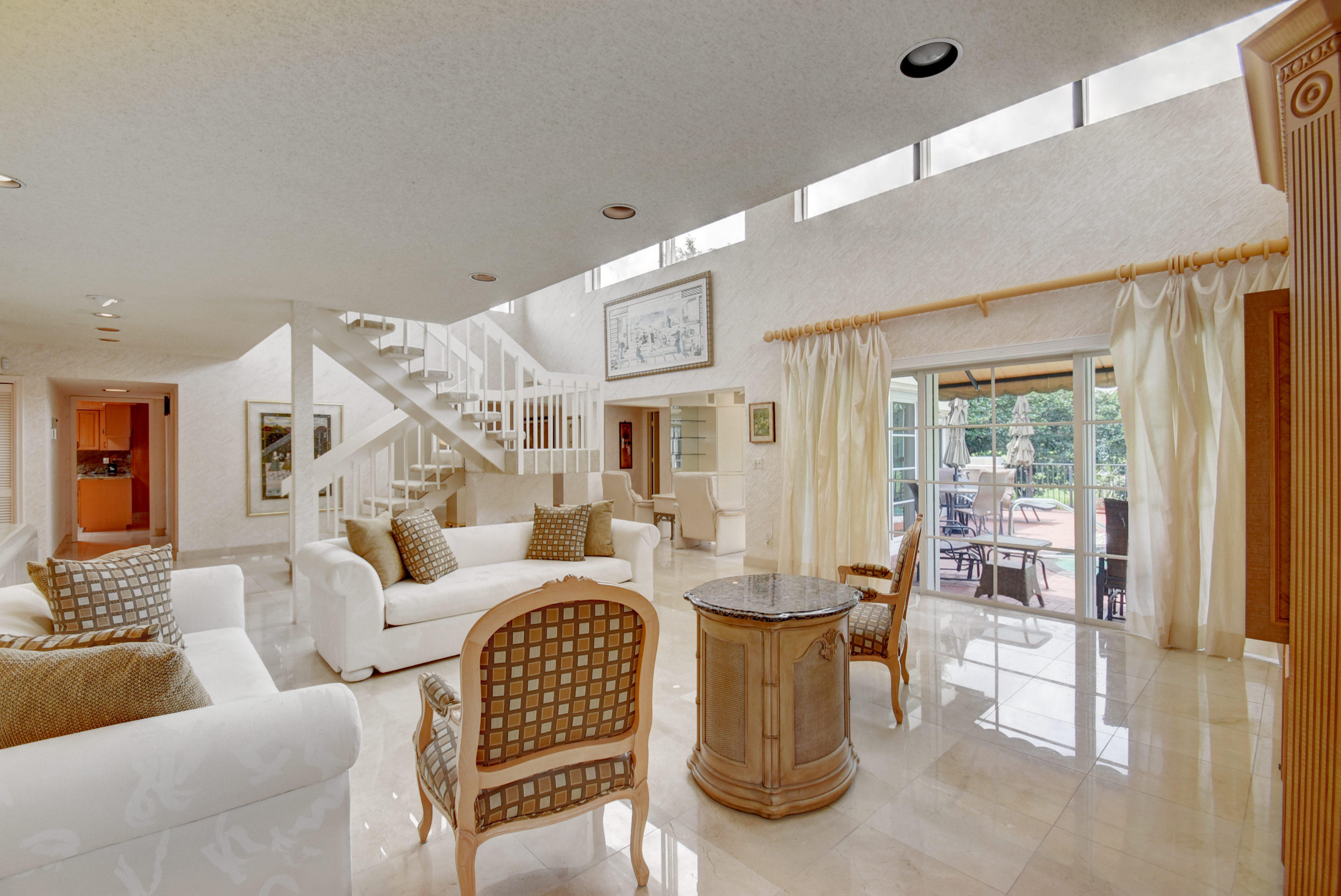 20657 Linksview Circle Boca Raton, FL 33434 - Photo 8 of 74 Living Area