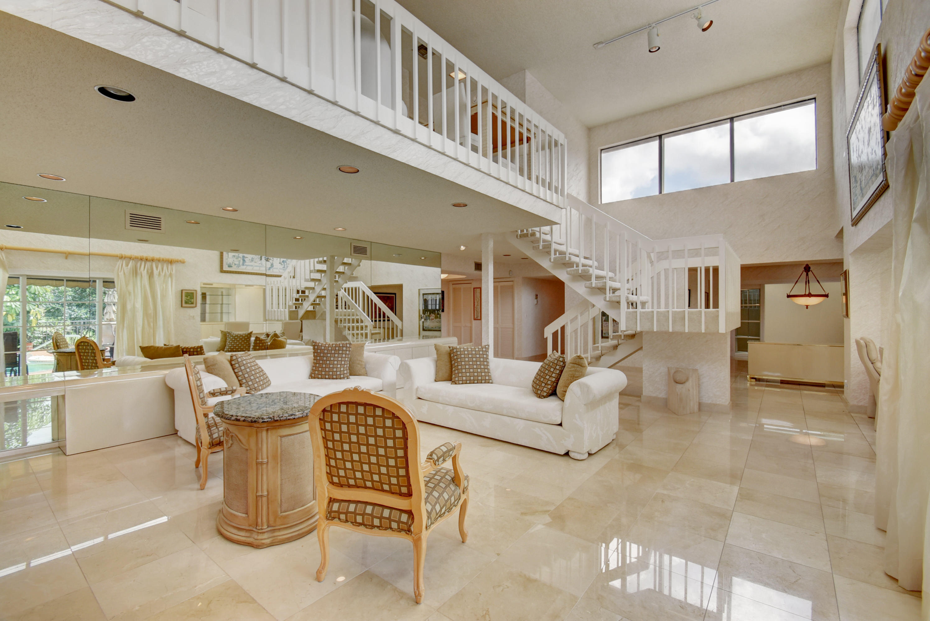 20657 Linksview Circle Boca Raton, FL 33434 - Photo 9 of 74 Living Area