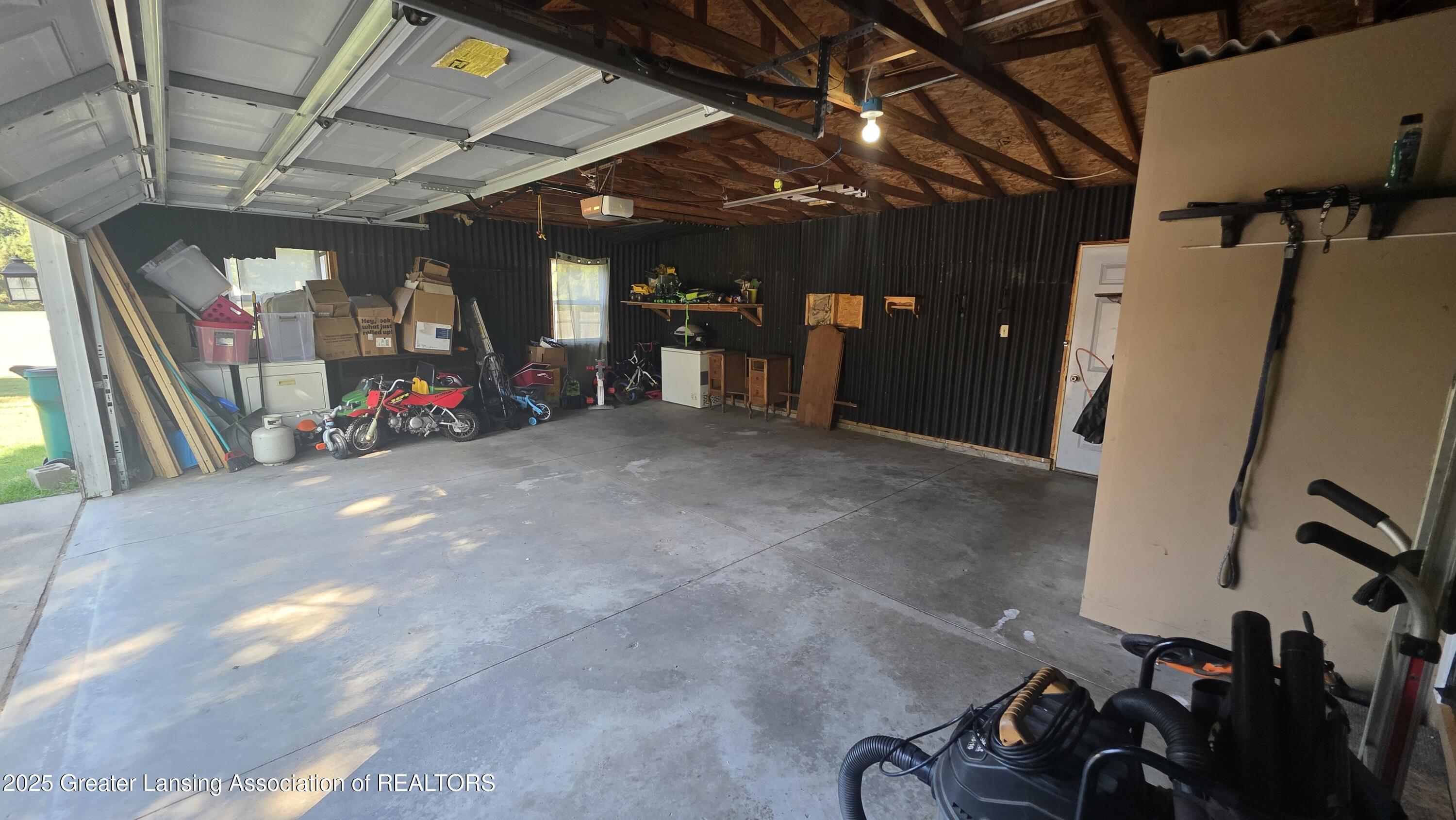 10118 Stoll Road Haslett, MI 48840 - Photo 23 of 23 20250928_120259