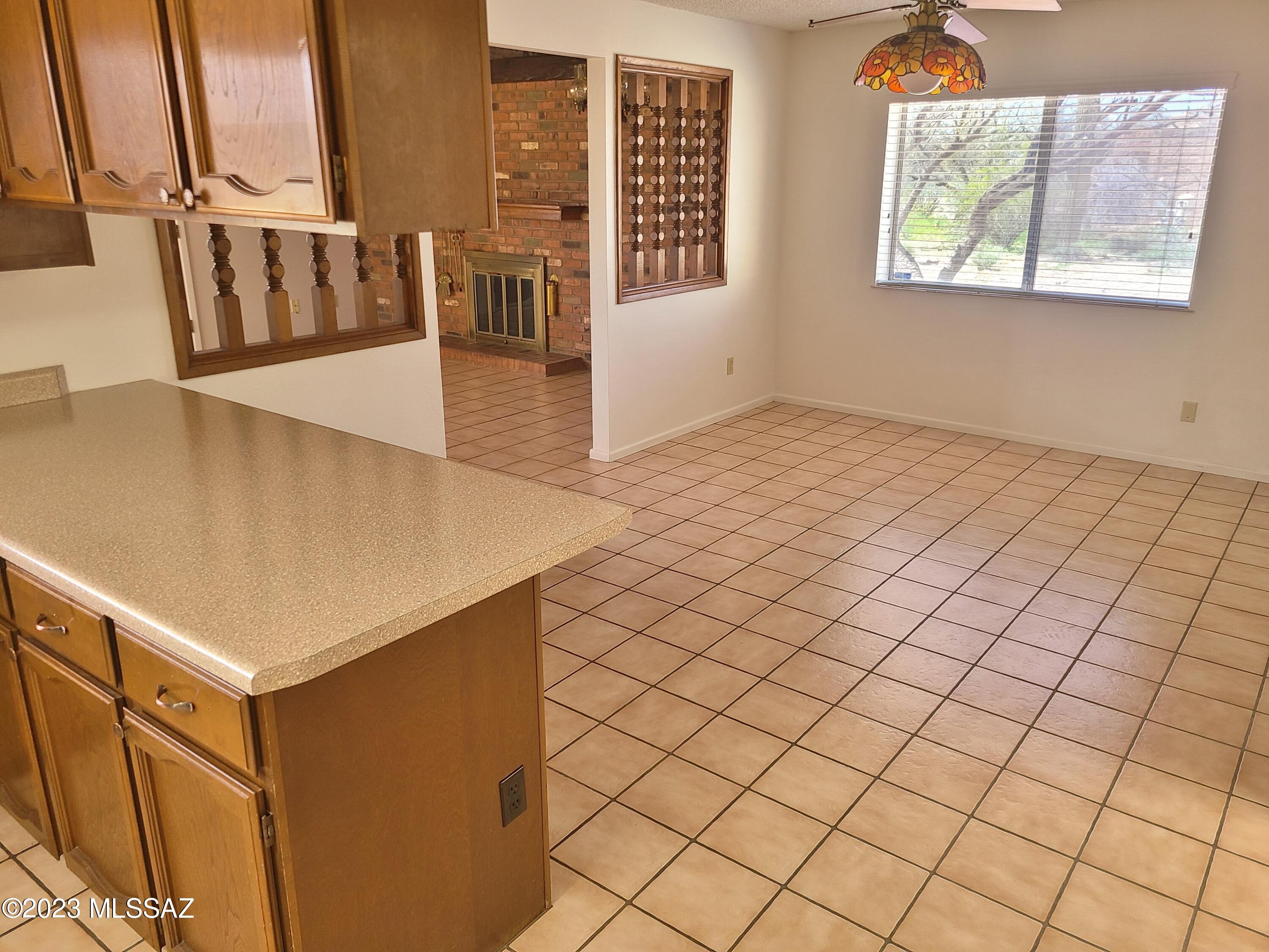 11364 East Prince Road Tucson, AZ 85749 - Photo 8 of 30 Gallery Image 8