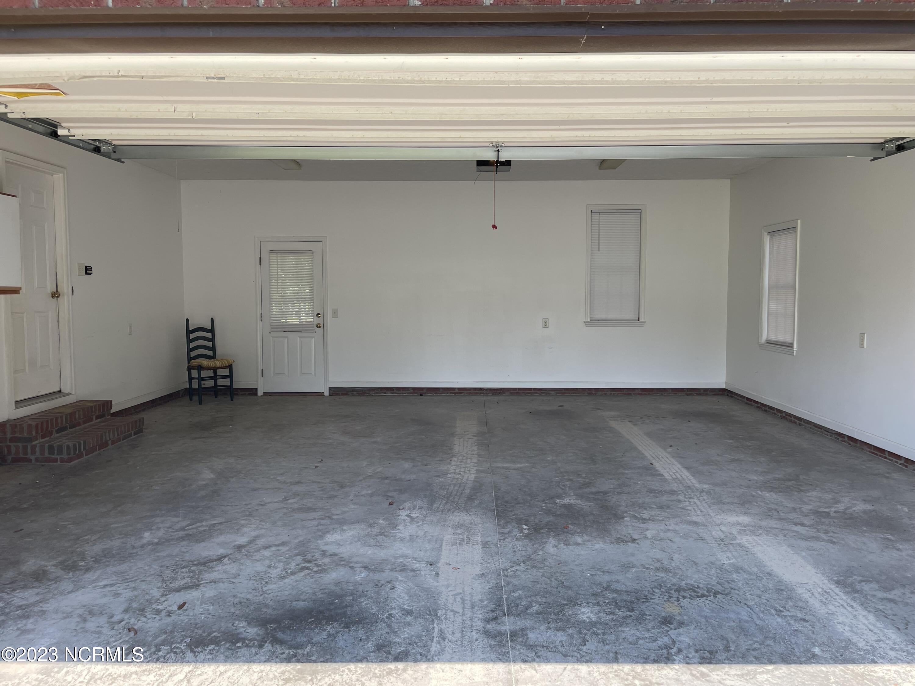 169 Flat Rock Road Aberdeen, NC 28315 - Photo 17 of 36 2 car attached garage