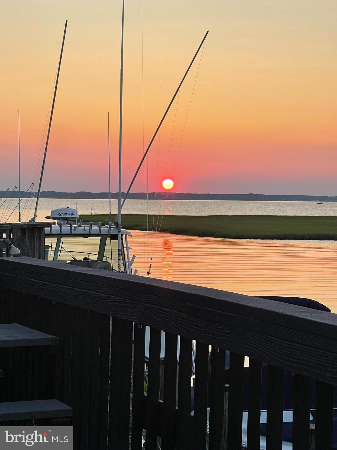 754 94th Street Ocean City, MD 21842 - Photo 4 of 39 SUNSET OFF LOWER DECK
