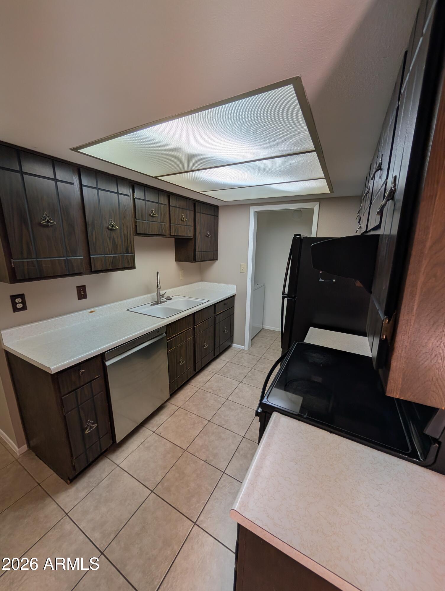 4814 South Birch Street Tempe, AZ 85282 - Photo 6 of 15