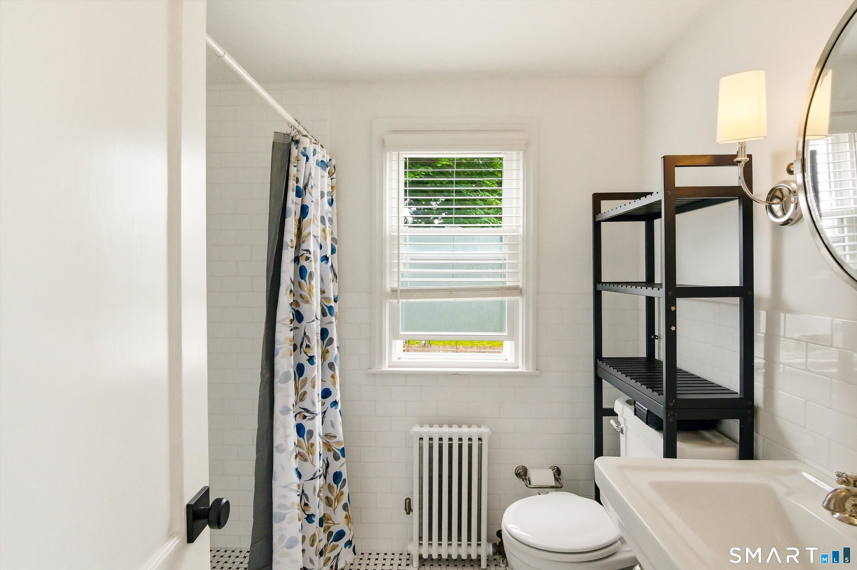 506 Lighthouse Road New Haven, CT 06512 - Photo 23 of 40
