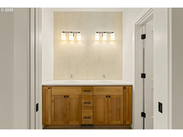 $749,000 | 5133 Southeast Mullan Street, Milwaukie, OR 97222