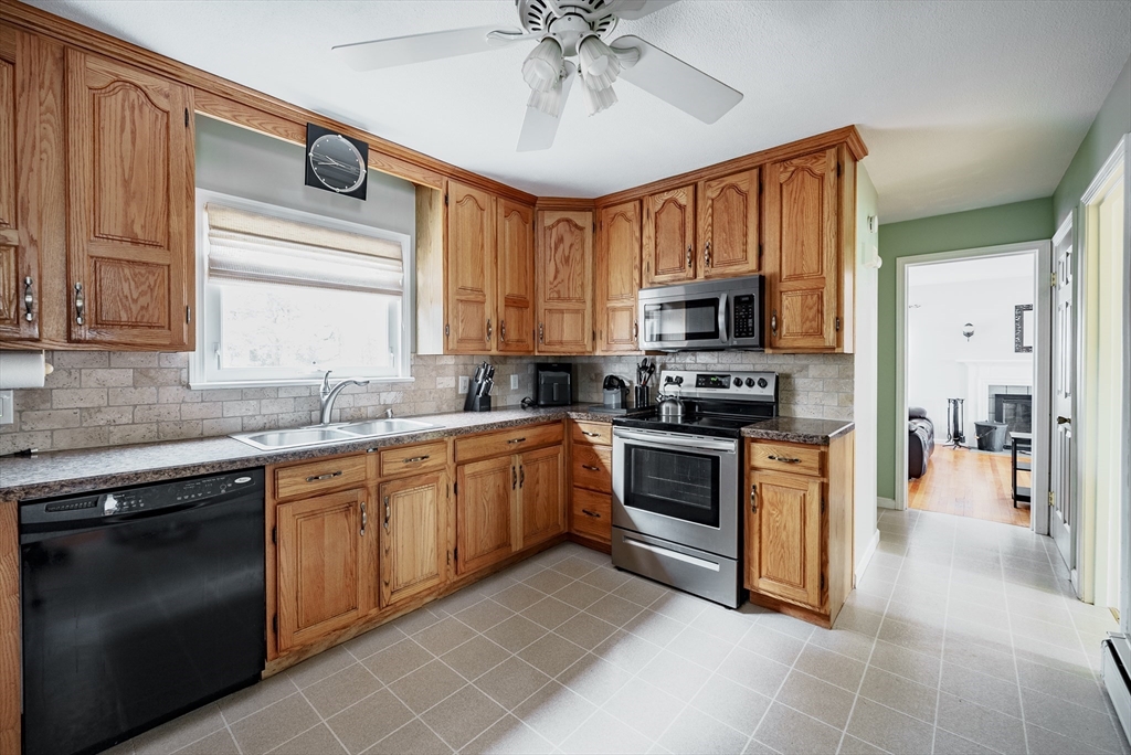 49 Tatham Hill Road West Springfield, MA 01089 - Photo 6 of 36 Gallery Image 6