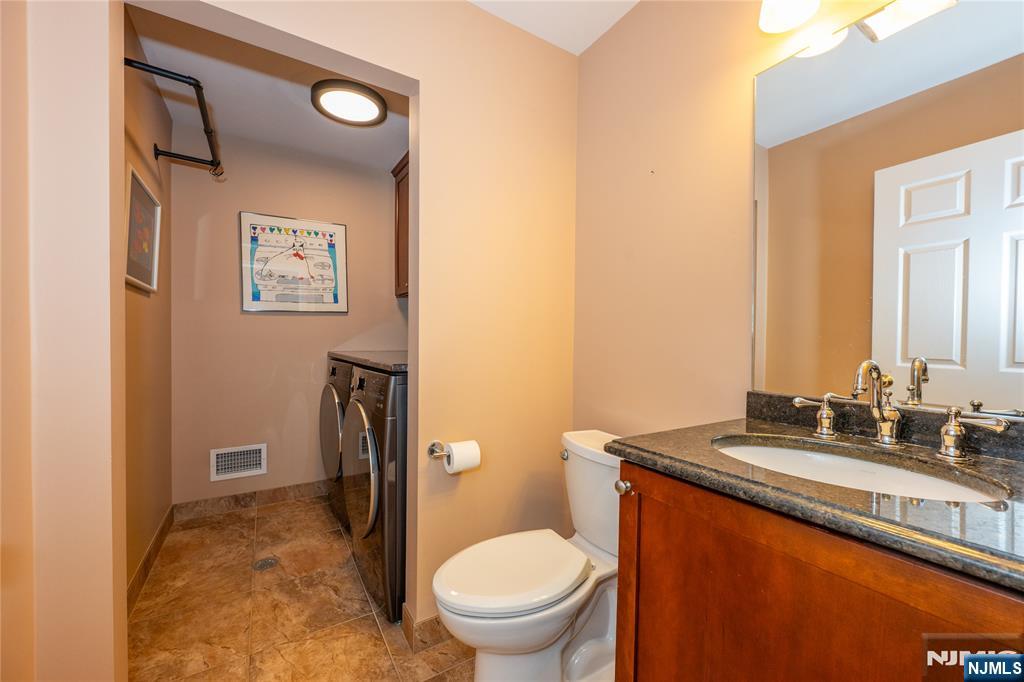 15 Congress Road Emerson, NJ 07630 - Photo 22 of 48