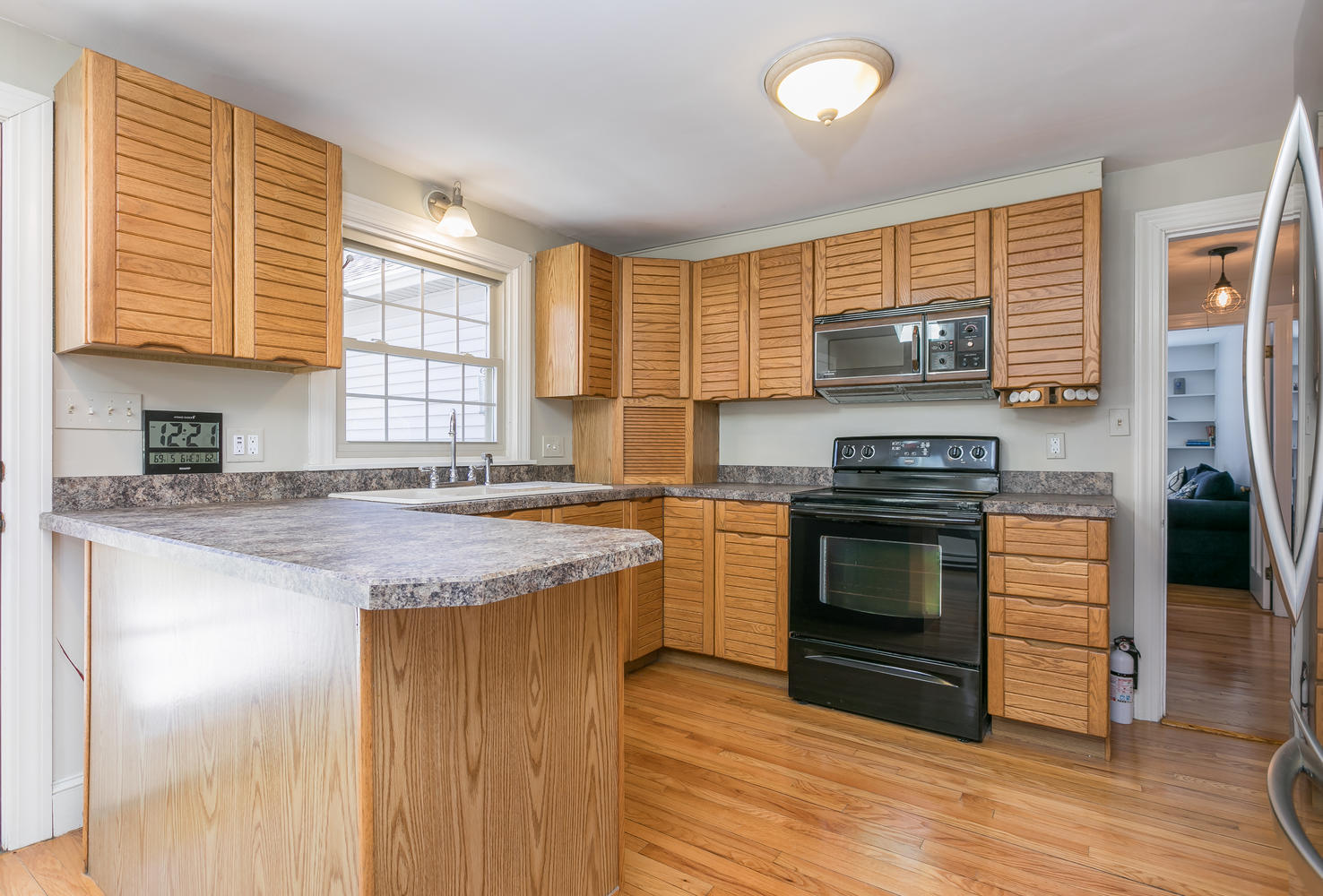 216 Mitchell Road Cape Elizabeth, ME 04107 - Photo 16 of 64 216 Mitchell Rd Cape Elizabeth-large-016