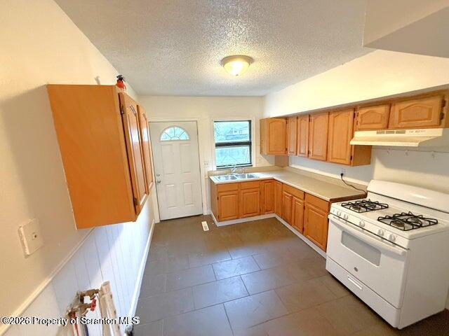 3 Miller Street Pittston, PA 18640 - Photo 6 of 12 Kitchen