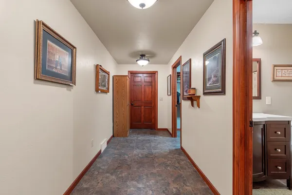 $438,800 | 177 East Clearwater Drive, Appleton, WI 54913