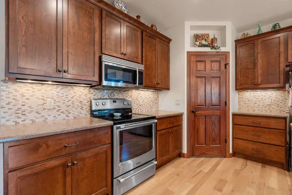 $438,800 | 177 East Clearwater Drive, Appleton, WI 54913