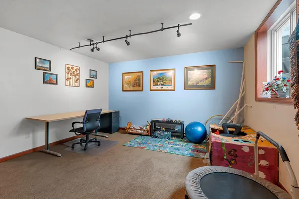 $438,800 | 177 East Clearwater Drive, Appleton, WI 54913