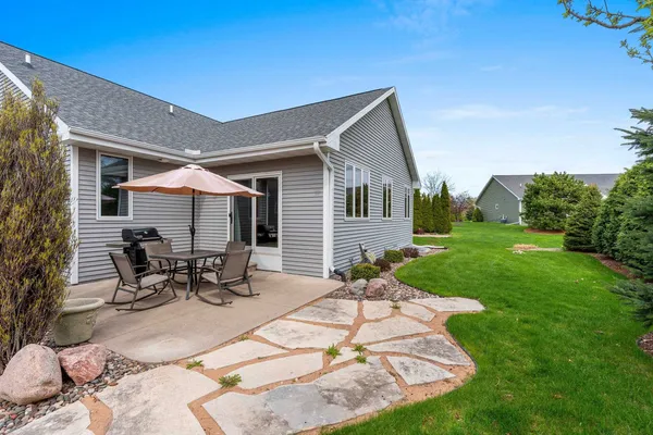 $438,800 | 177 East Clearwater Drive, Appleton, WI 54913