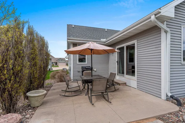 $438,800 | 177 East Clearwater Drive, Appleton, WI 54913