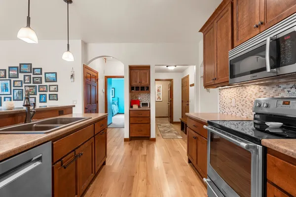 $438,800 | 177 East Clearwater Drive, Appleton, WI 54913