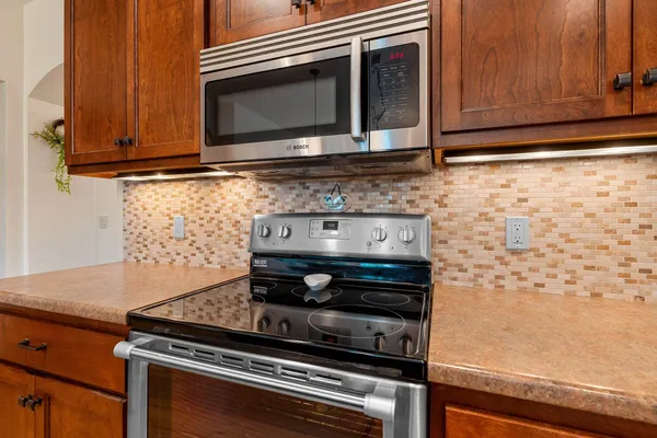 $438,800 | 177 East Clearwater Drive, Appleton, WI 54913