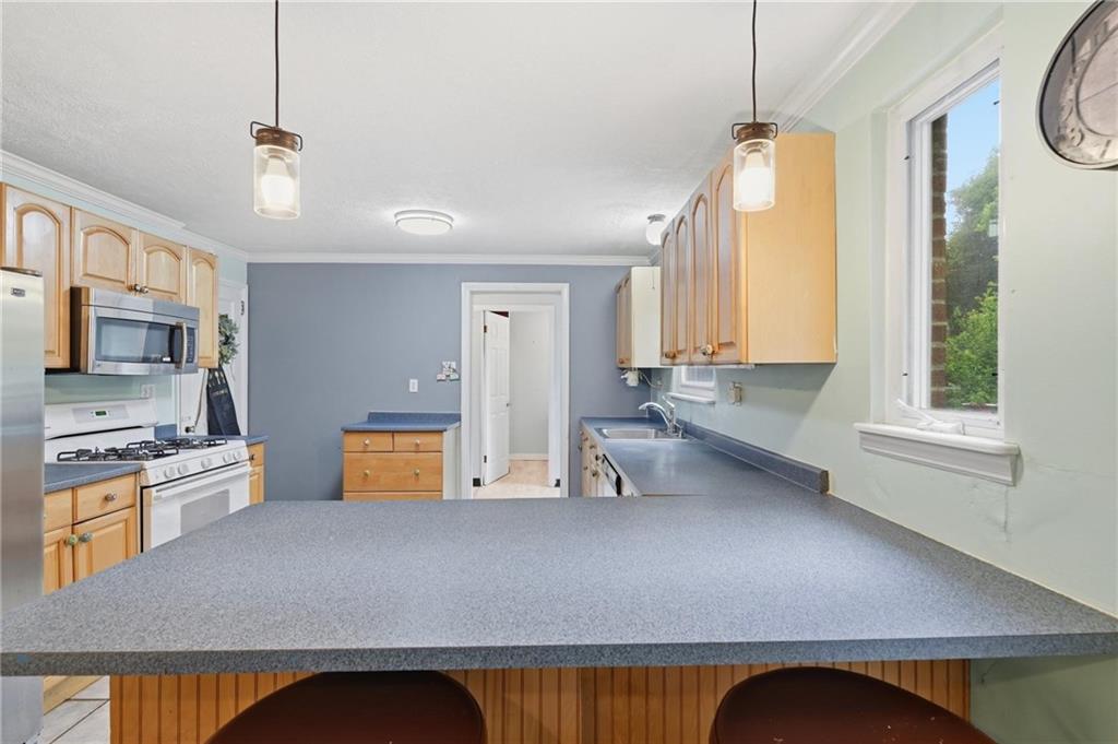 332 Old Farm Road Pittsburgh, PA 15228 - Photo 12 of 50 Gallery Image 12
