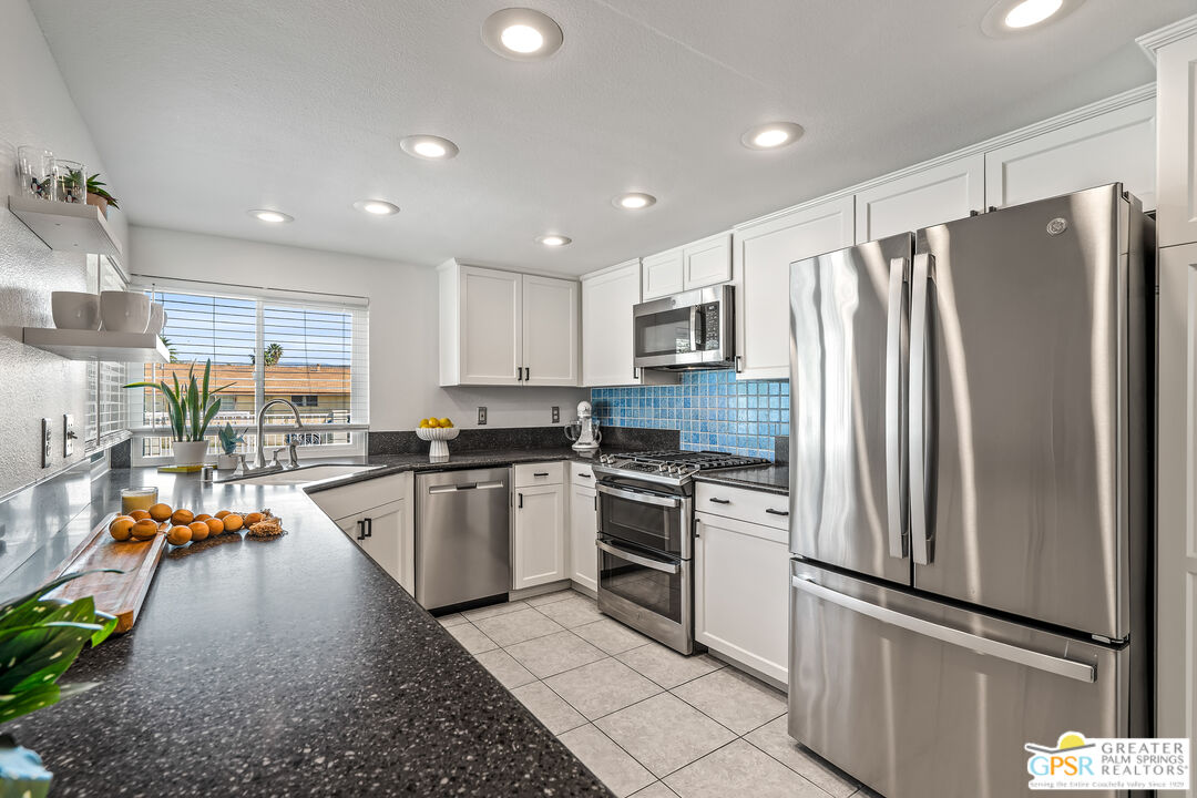 68325 Peladora Road Cathedral City, CA 92234 - Photo 15 of 61