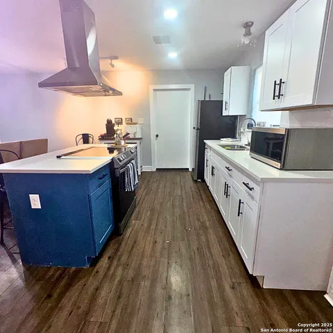 $1,725 | 4542 Lyceum Drive, San Antonio, TX 78229