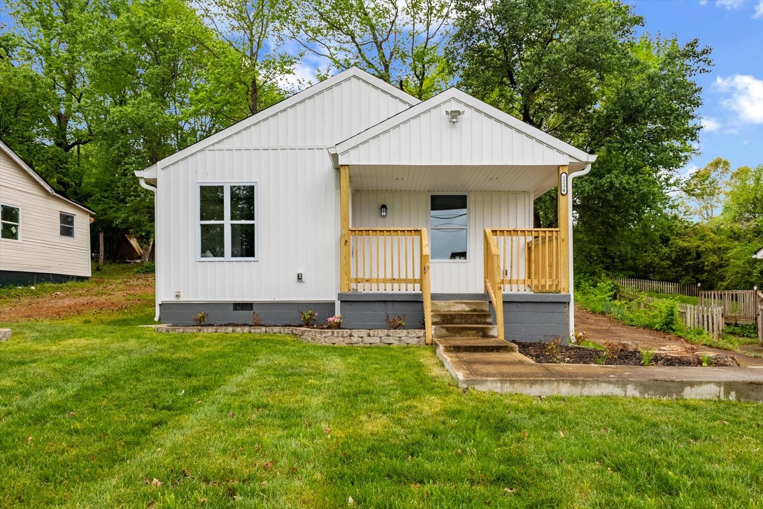 1234 Paradise Hill Road Clarksville, TN 37040 - Photo 2 of 25