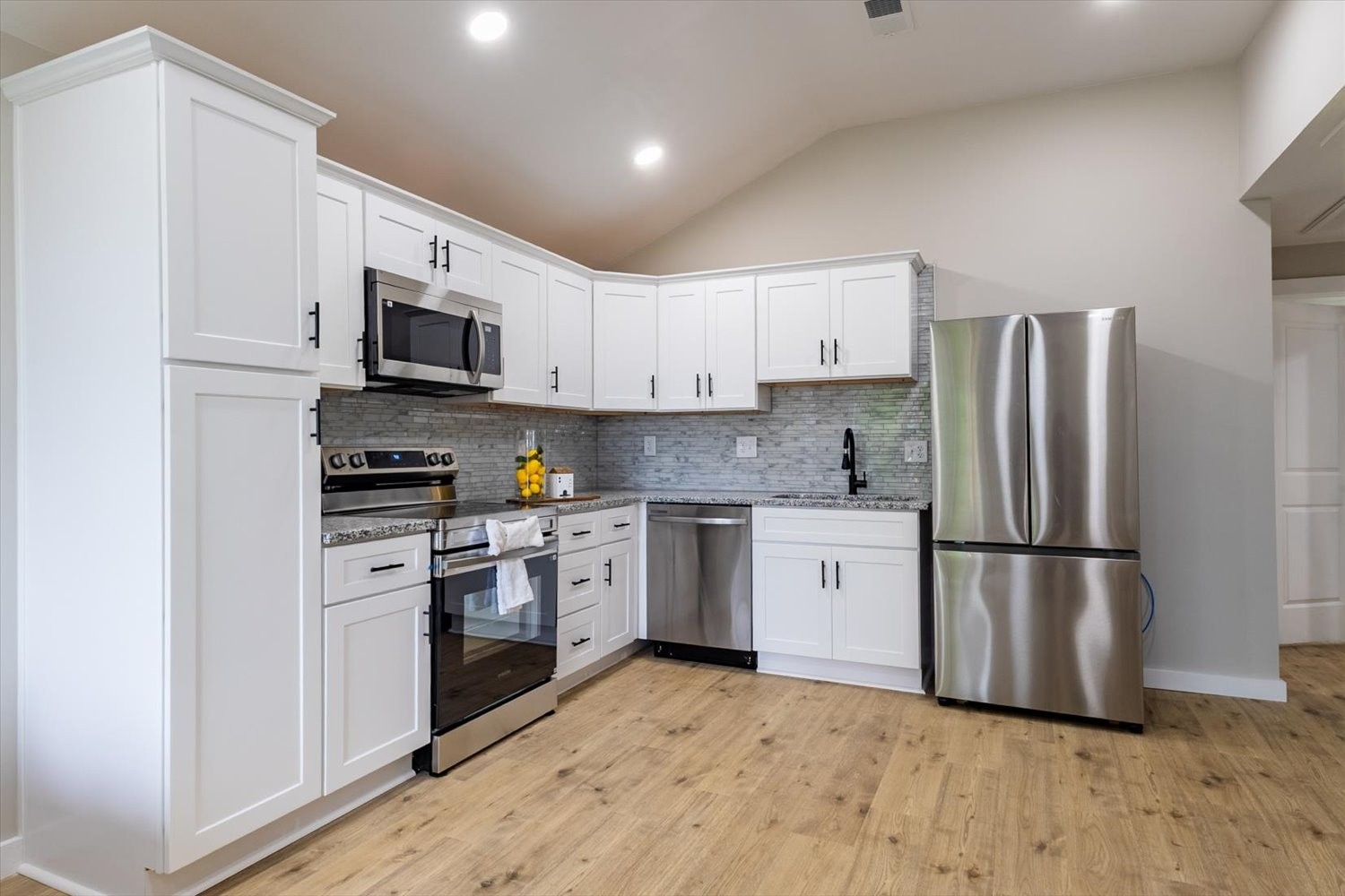 1234 Paradise Hill Road Clarksville, TN 37040 - Photo 4 of 25