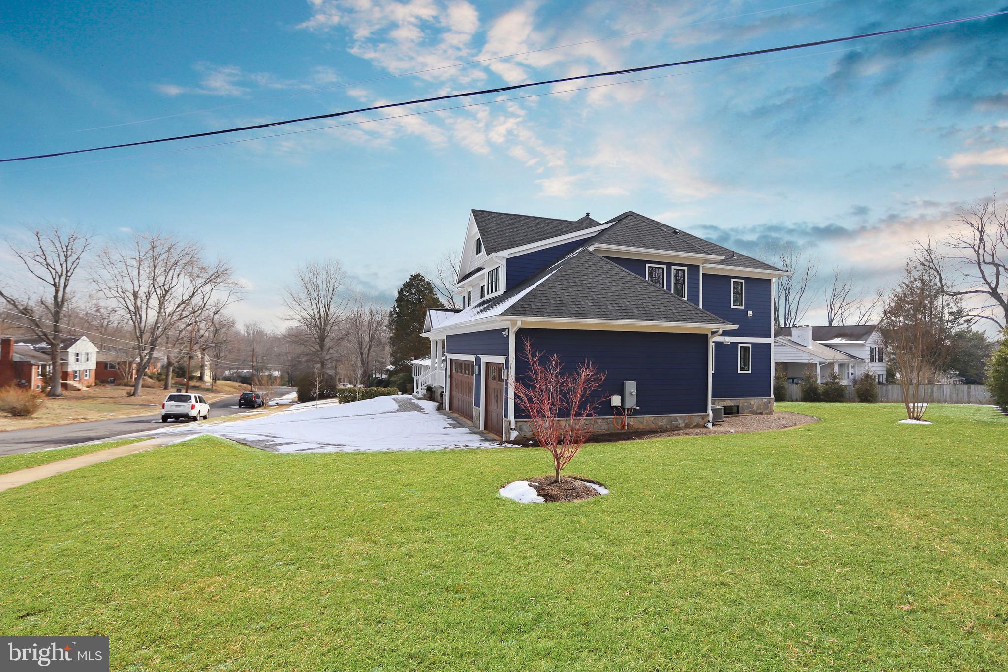 6719 Van Fleet Drive McLean, VA 22101 - Photo 3 of 37 Large Corner Lot allowed for the 3-car Garage