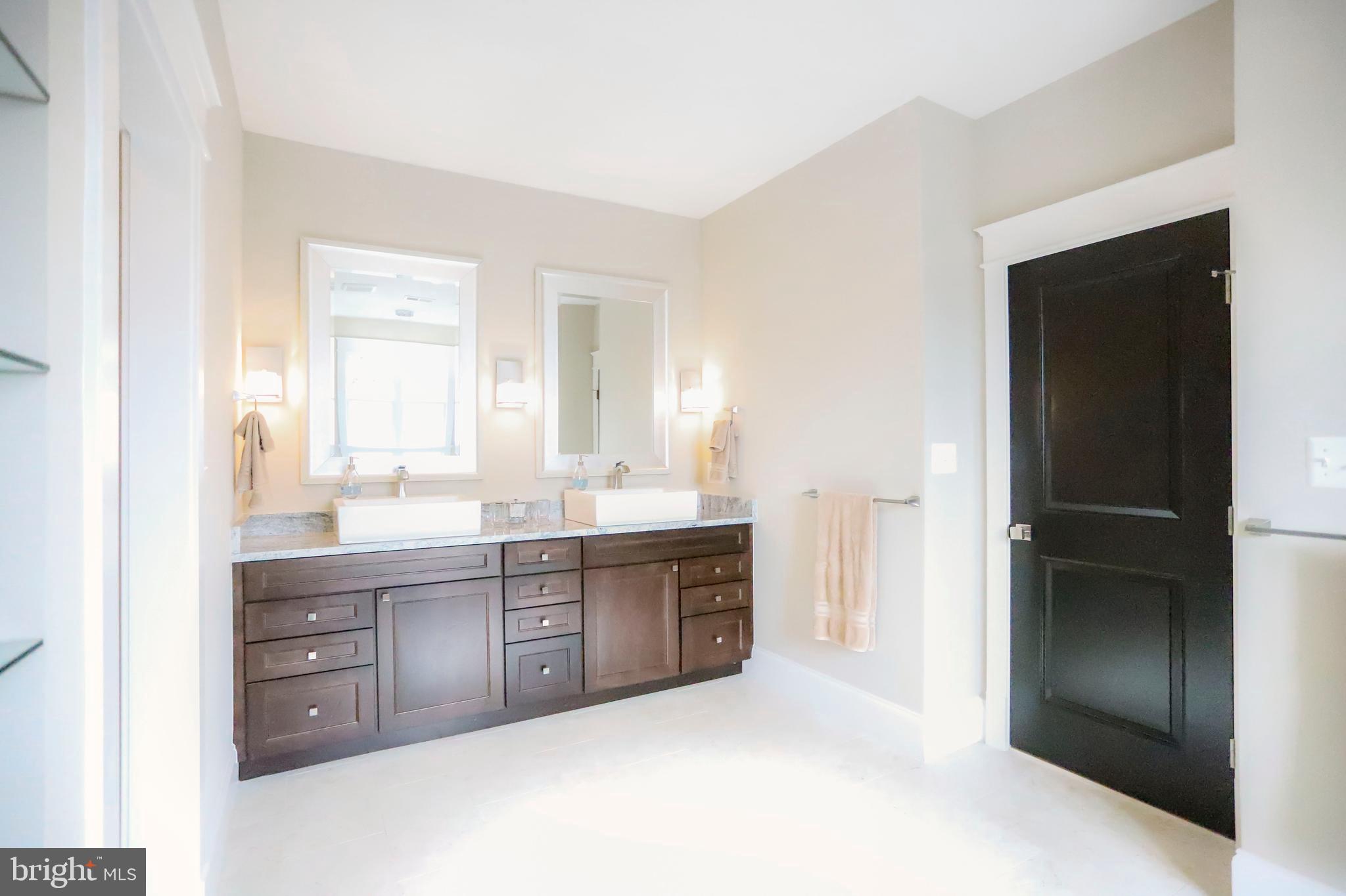 6719 Van Fleet Drive McLean, VA 22101 - Photo 24 of 37 Master Bath View