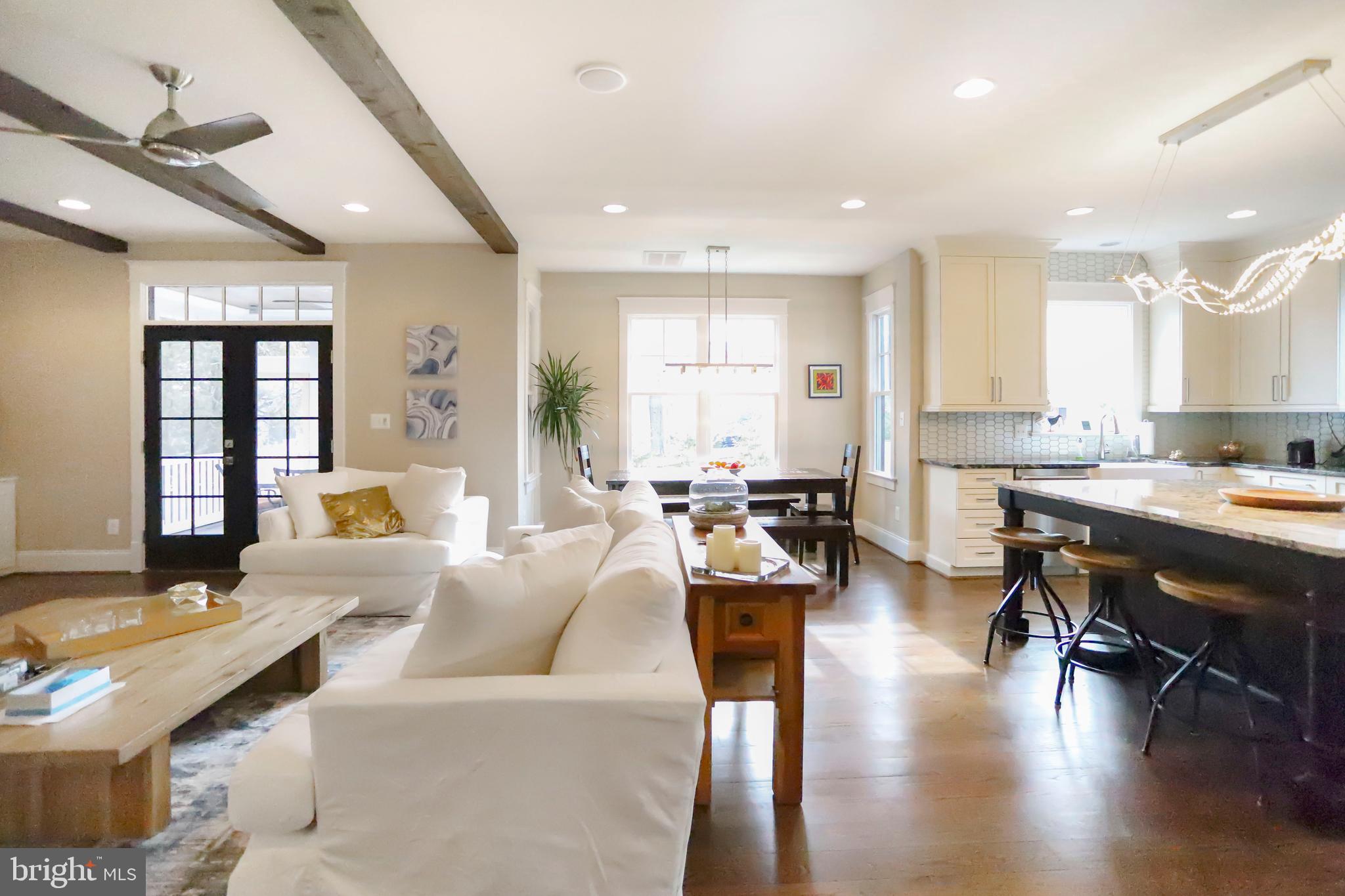 6719 Van Fleet Drive McLean, VA 22101 - Photo 9 of 37 Family Room, Breakfast Nook, and Island Seating