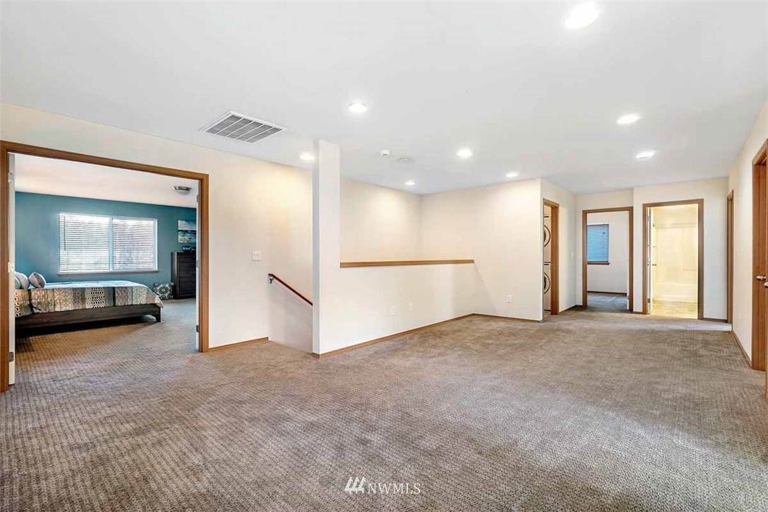 24204 185th Loop Southeast Covington, WA 98042 - Photo 11 of 25 Gallery Image 11