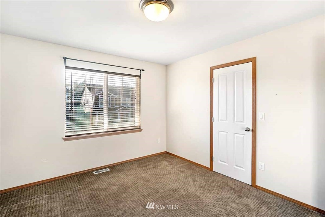 24204 185th Loop Southeast Covington, WA 98042 - Photo 17 of 25 Gallery Image 17