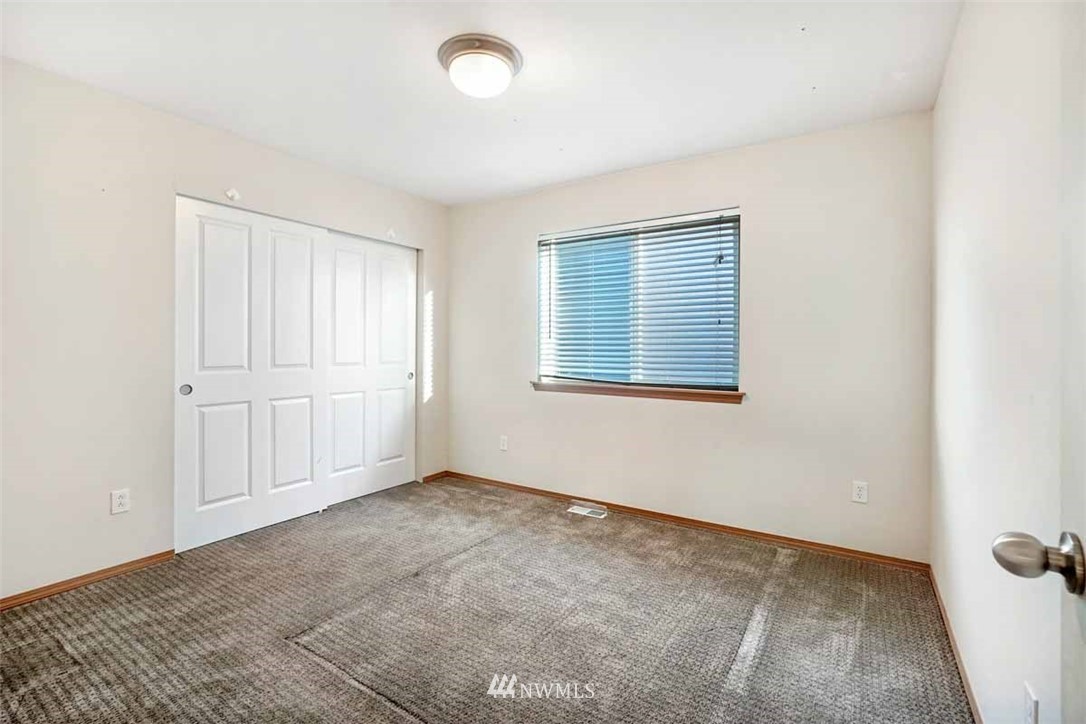 24204 185th Loop Southeast Covington, WA 98042 - Photo 19 of 25 Gallery Image 19