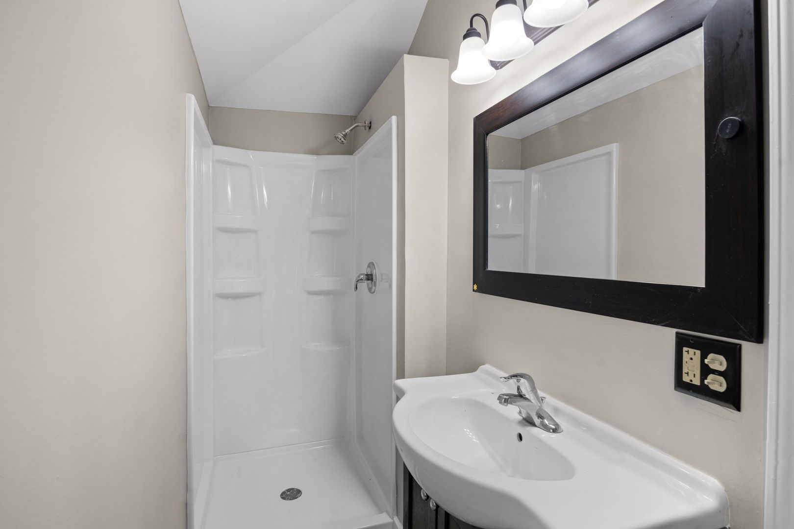 424 State Street Batavia, IL 60510 - Photo 11 of 29 Gallery Image 11
