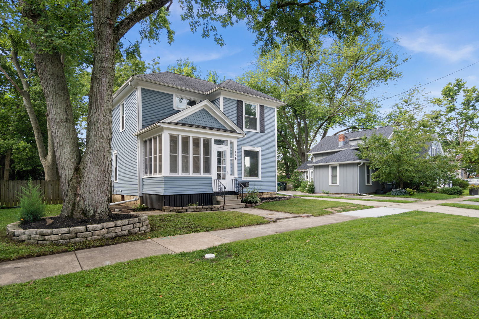 424 State Street Batavia, IL 60510 - Photo 3 of 29 Gallery Image 3