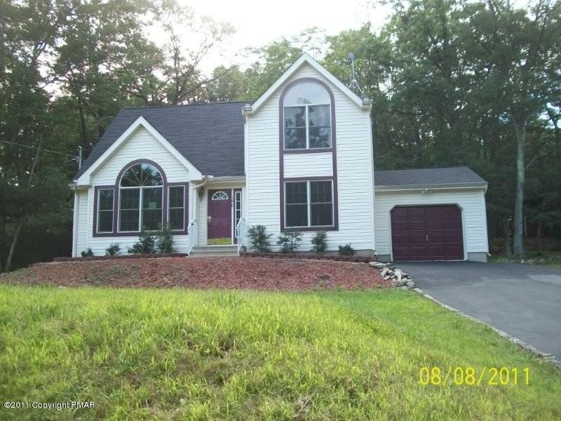 180 Eagle Path Bushkill, PA 18324 - Photo 1 of 11 Front View