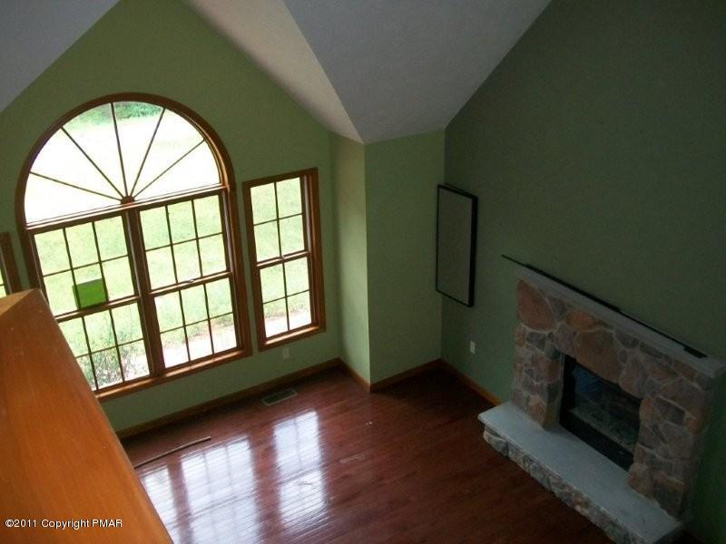 180 Eagle Path Bushkill, PA 18324 - Photo 4 of 11 Living Room from Loft