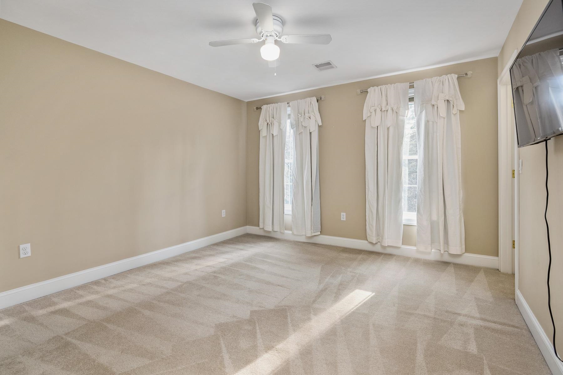 30 Maplevale Road East Kingston, NH 03827 - Photo 25 of 40