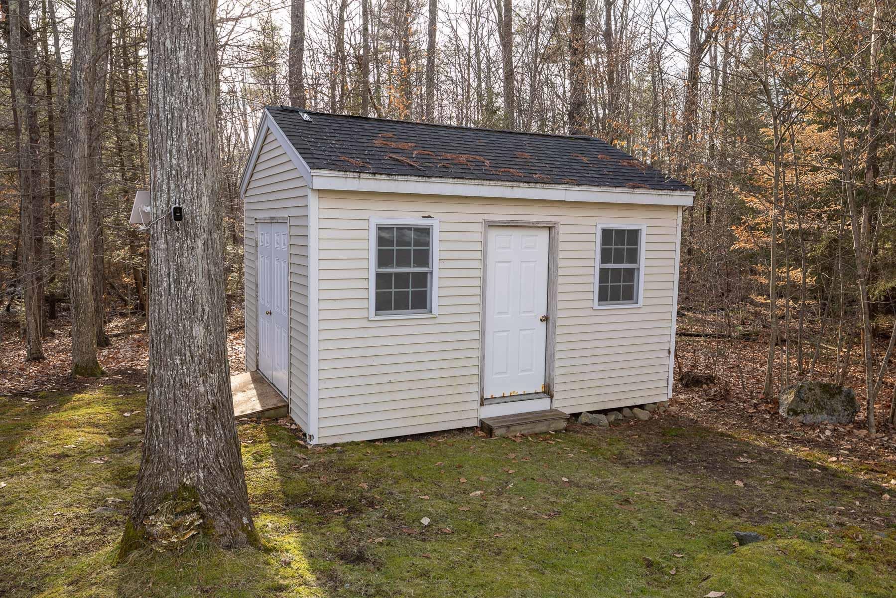 30 Maplevale Road East Kingston, NH 03827 - Photo 33 of 40
