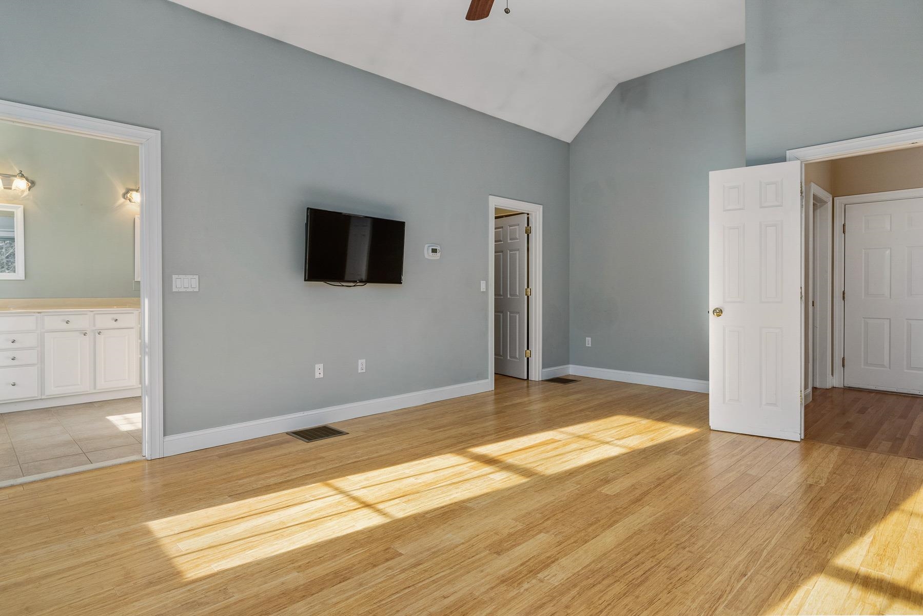 30 Maplevale Road East Kingston, NH 03827 - Photo 4 of 40