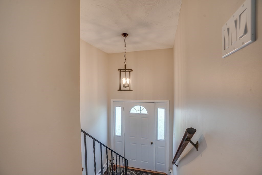 58 Frye Road Methuen, MA 01844 - Photo 19 of 27 Gallery Image 19