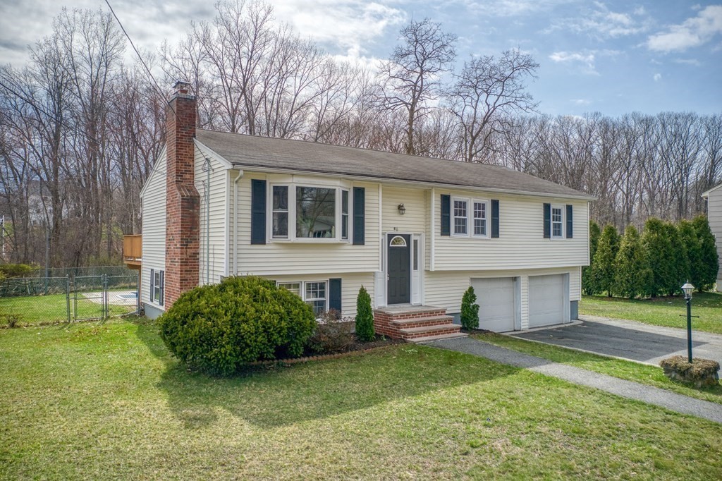 58 Frye Road Methuen, MA 01844 - Photo 3 of 27 Gallery Image 3