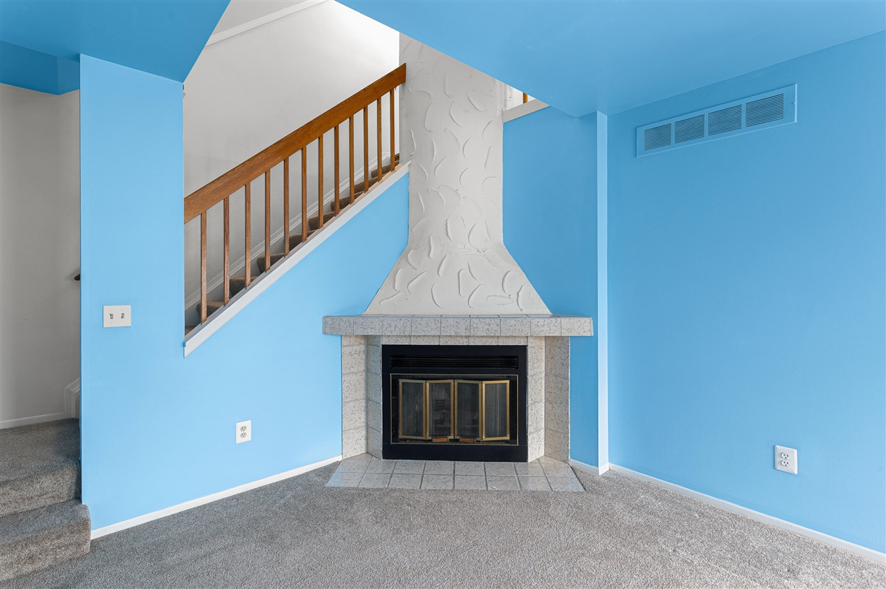 31008 Country Bluff Farmington, MI 48331 - Photo 22 of 39