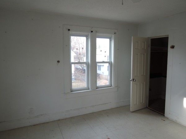 169 Lebanon Street Springfield, MA 01109 - Photo 16 of 30 Gallery Image 16