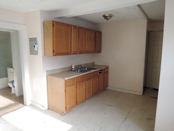 169 Lebanon Street Springfield, MA 01109 - Photo 17 of 30 Gallery Image 17