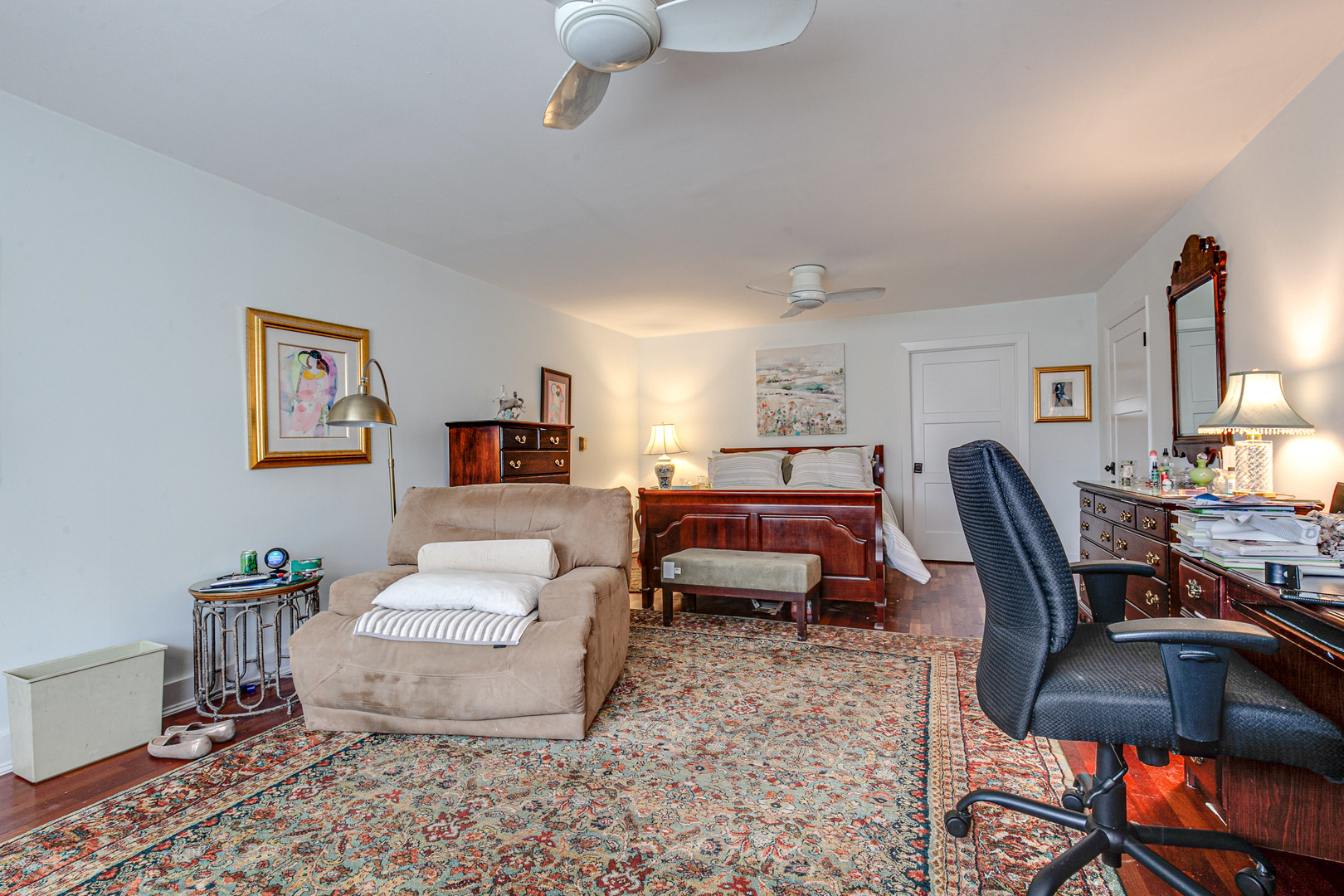 2300 Windsor Mall, Unit 2E Park Ridge, IL 60068 - Photo 23 of 23 a living room with furniture a rug and a window