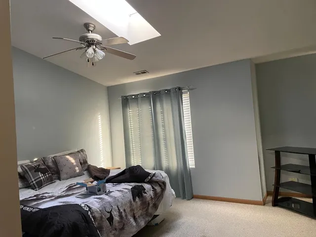 $2,100 | 724 County Line Road, Unit 724, Aurora, IL 60502