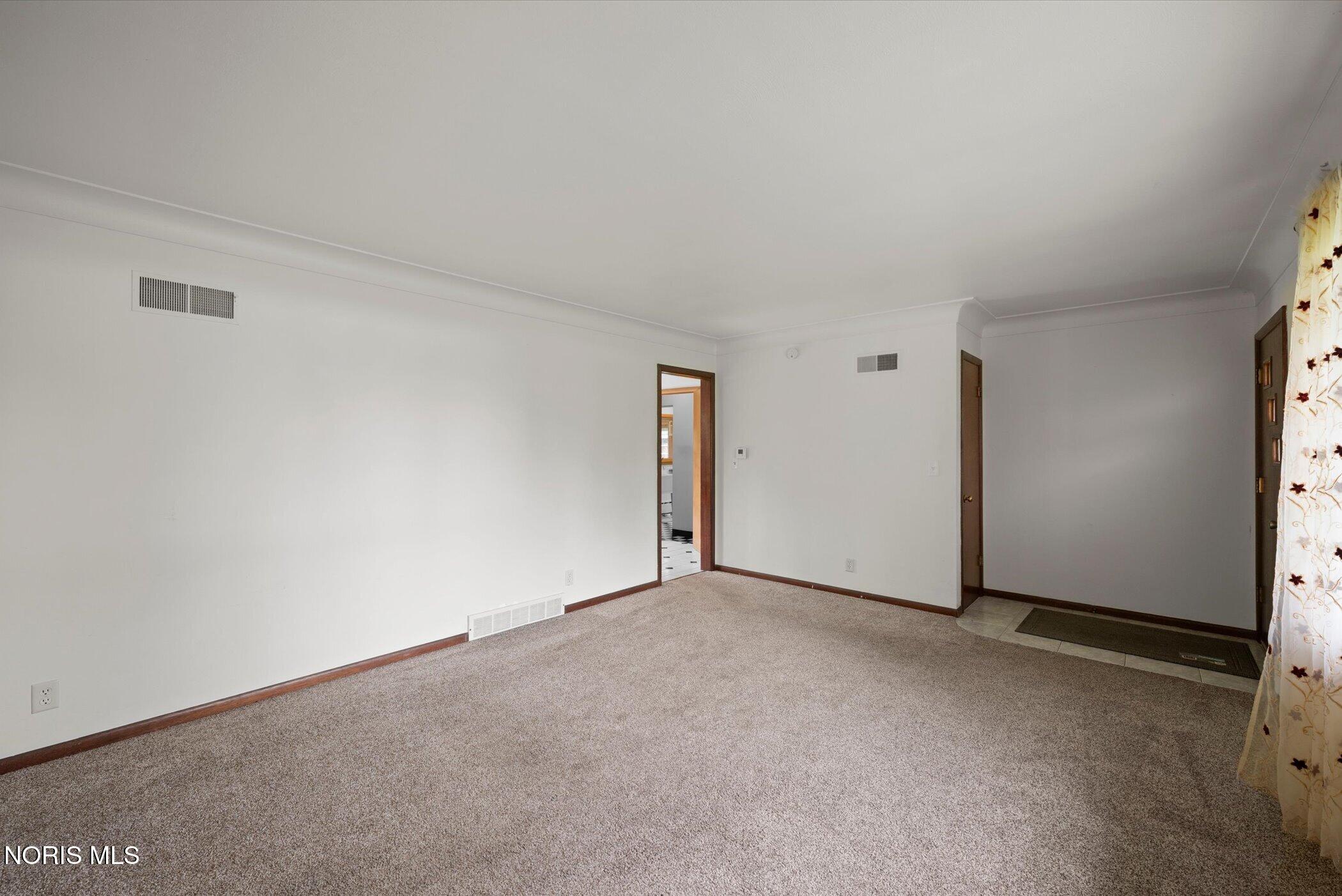 231 West State Line Road Toledo, OH 43612 - Photo 9 of 47 Gallery Image 9