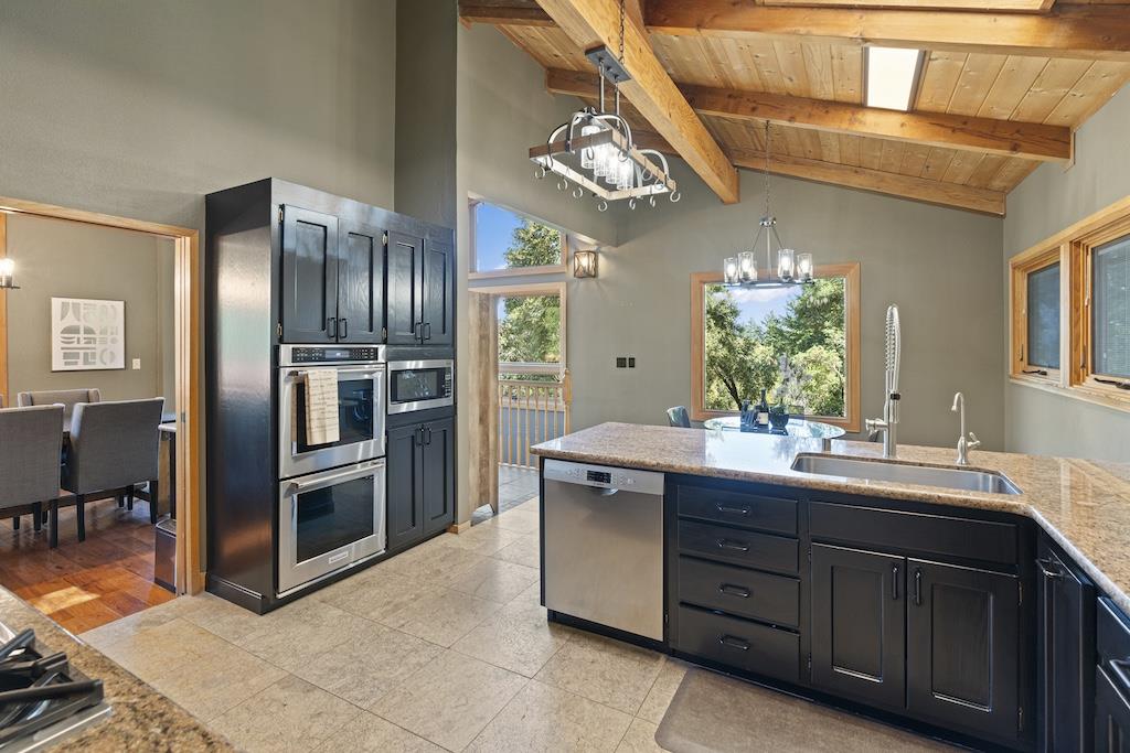 22125 Miller Ridge Road Los Gatos, CA 95033 - Photo 7 of 32