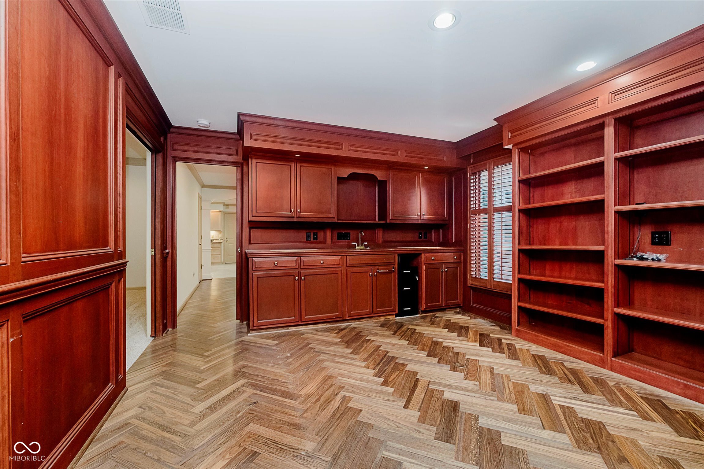 8649 Cricket Tree Lane Indianapolis, IN 46260 - Photo 22 of 58