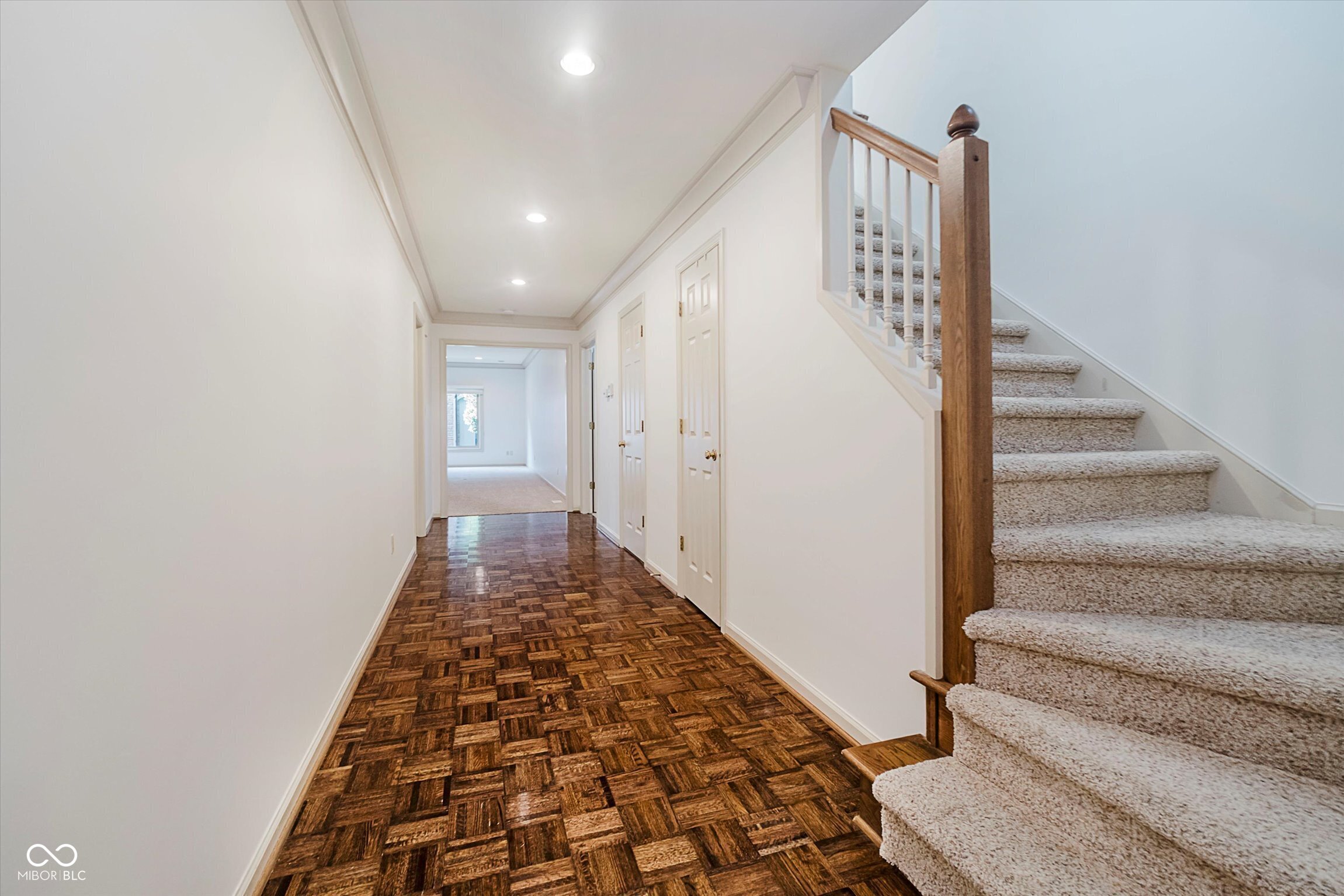 8649 Cricket Tree Lane Indianapolis, IN 46260 - Photo 8 of 58