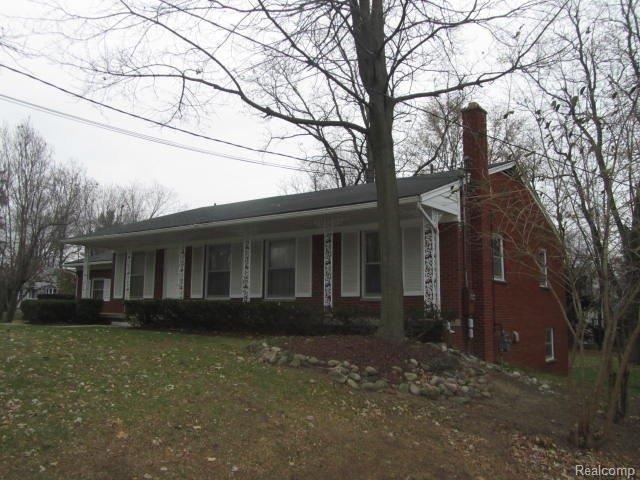 440 Morton Street Romeo, MI 48065 - Photo 2 of 27 2013-10-23 01.17.49.jpg